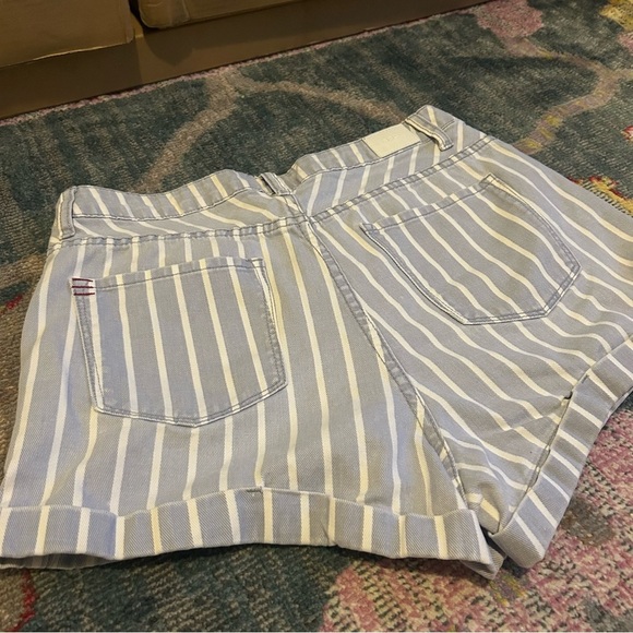 BDG super high rise foxy striped jean shorts- size 31- 100% cotton - Picture 4 of 9